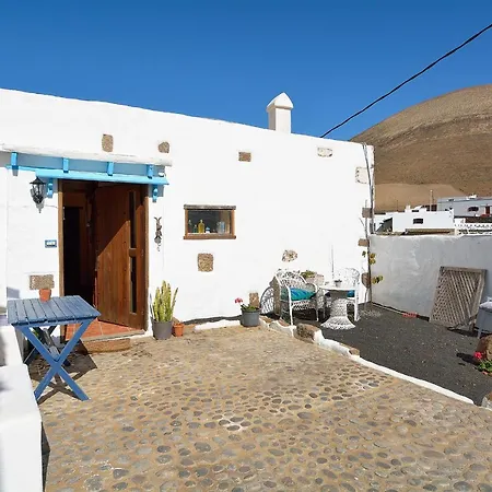 Bajo El Volcan Rural Canaria Holiday home *